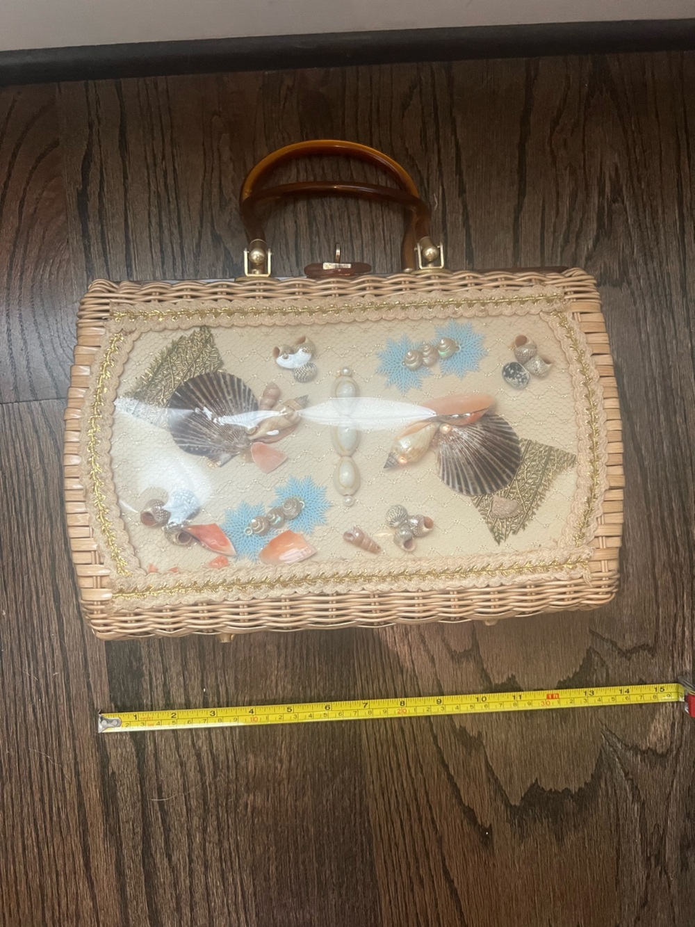Vintage 1960’s Woven Seashell Accent Handbag - Cream and Natural